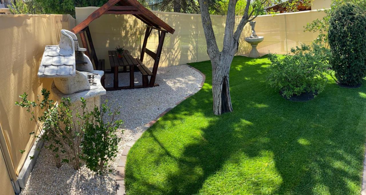 Villa Relax Apartman Gárdony Εξωτερικό φωτογραφία
